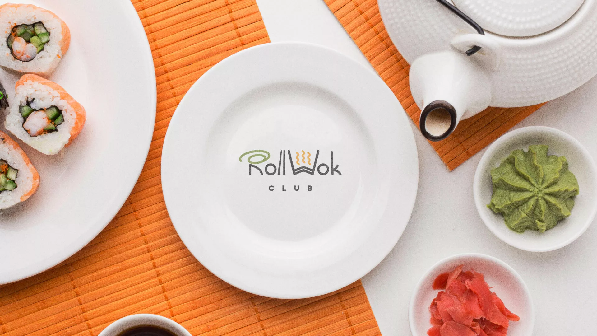 Разработка логотипа и фирменного стиля в Хабаровске для суши-бара «Roll Wok Club» Разработка логотипа и фирменного стиля в Хабаровске для суши-бара «Roll Wok Club»